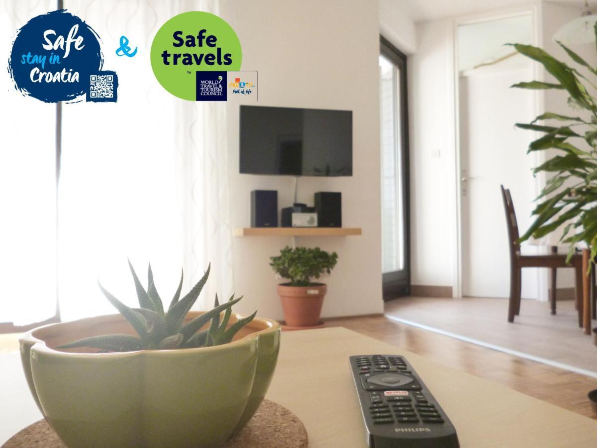 Apartment Irene Пула Екстериор снимка